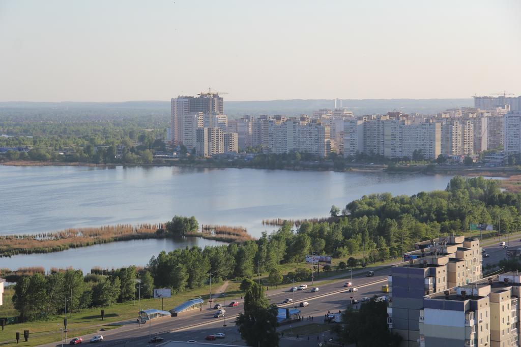Solo Apartment Virmenska Kiew Exterior foto